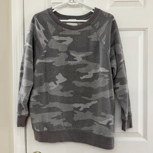 American Eagle Outfitters Gray Camo Crewneck Sweatshirt